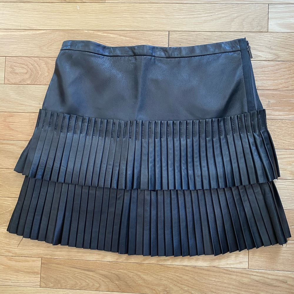 NWT BCBG Pleated Leather Skirt Size XS
